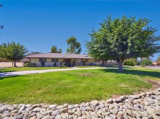 18401 Riverside Dr, Apple Valley, CA 92307
