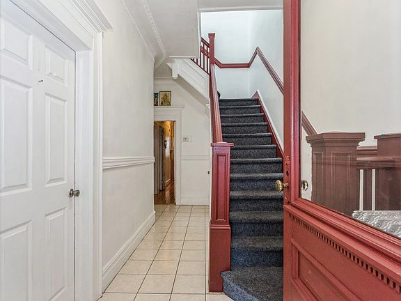 3rd image of 8831 161st St