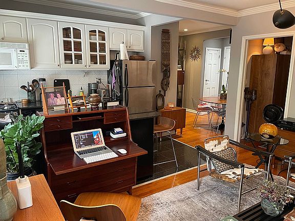 2nd image of 300 W 53rd St APT 2G