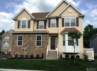 444 Morning Glory Dr, Monroe Township, NJ 08831