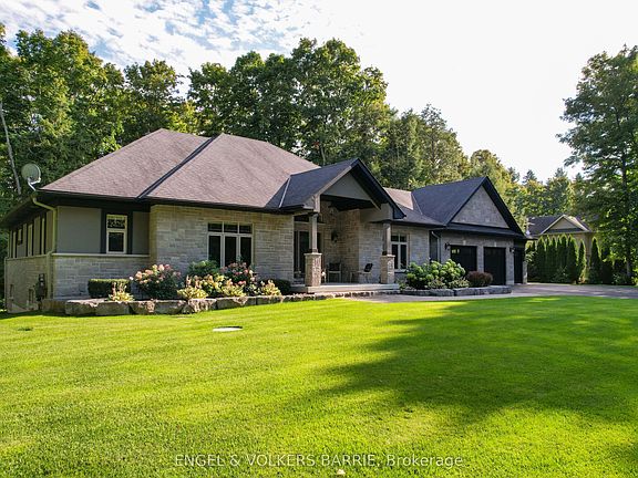 3rd image of 7 Gallagher Cres