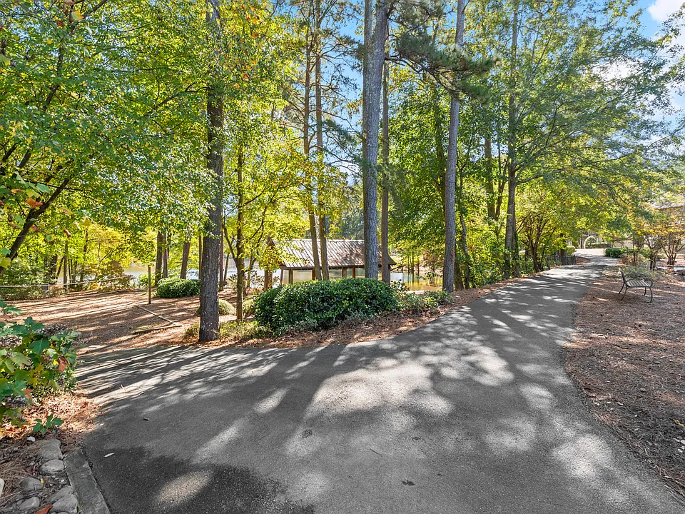 Enjoy community living at its best.