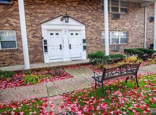 116 E Maple St, Teaneck, NJ 07666