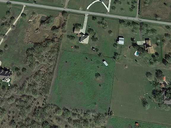 2nd image of 5351 Alegre Ln