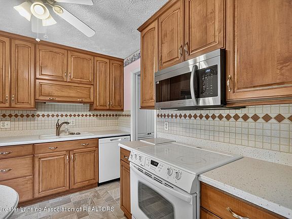 5th image of 1400 Fortune Dr