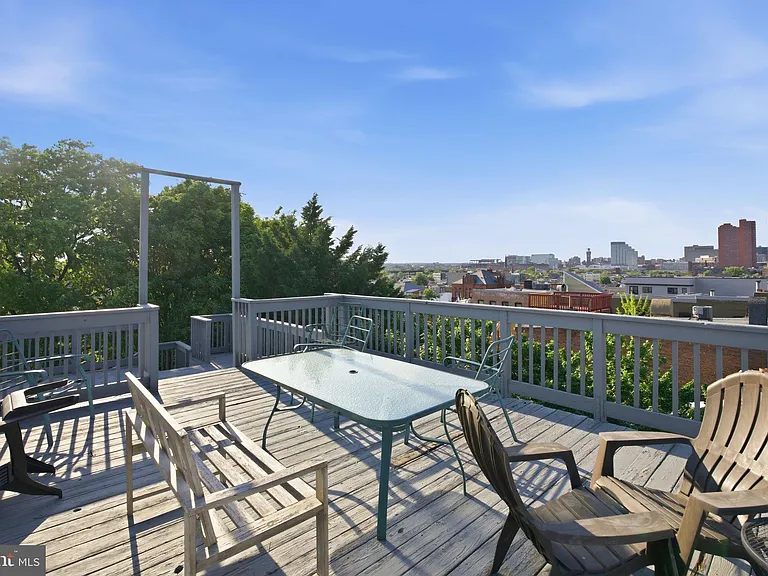 1412 Light St #2 — Photo 17