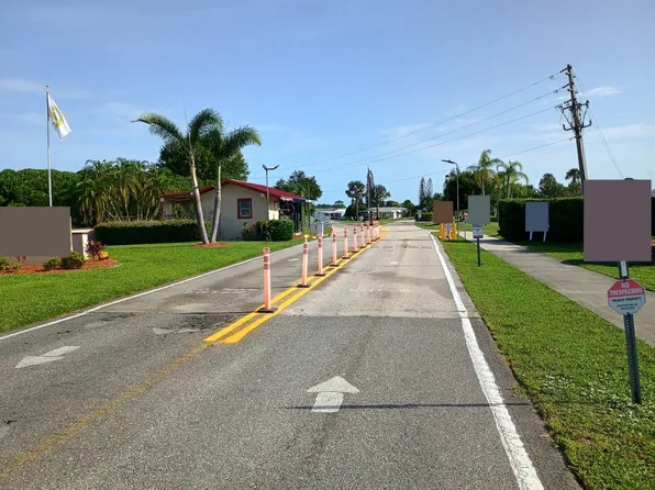 446 Holiday Park Blvd NE, Palm Bay, FL 32907
