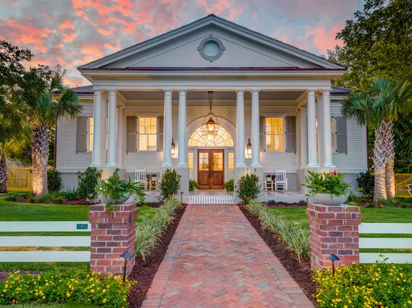 1714 Middle St, Sullivans Island, SC 29482