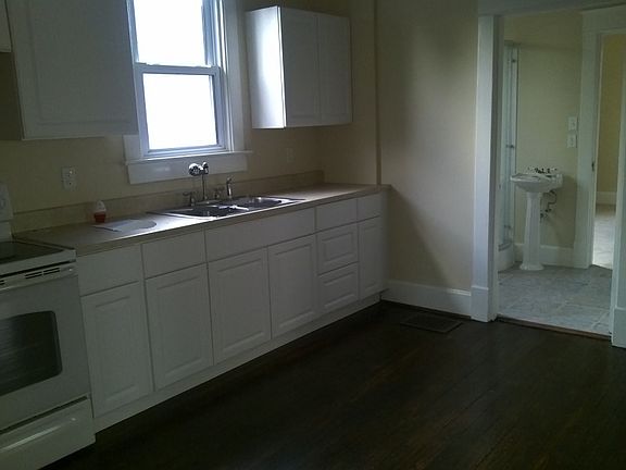 New kitchen cabinets and counter