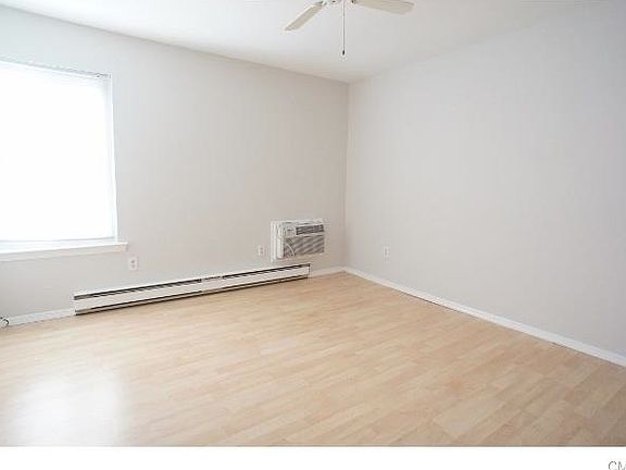 4th image of 16 Glenwood Ave APT 2