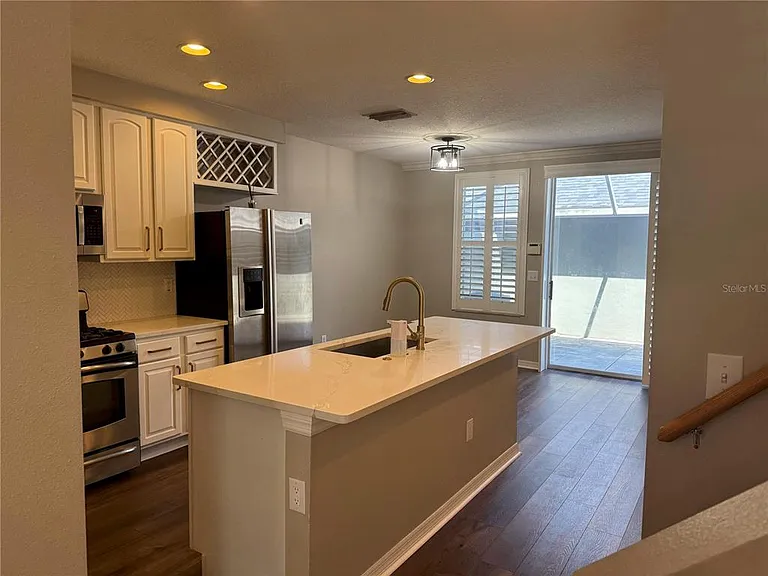 11543 Fountainhead Dr — Photo 3
