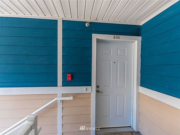 3rd image of 1670 SW Mulberry Place #B301