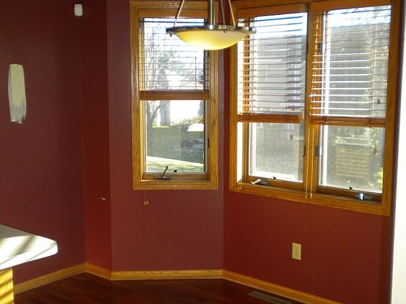 3rd image of 7050 Gardenia Ct