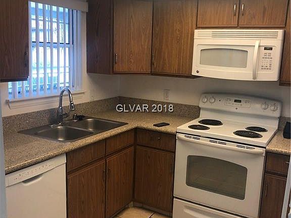 5th image of 3823 S Maryland Pkwy Unit R6