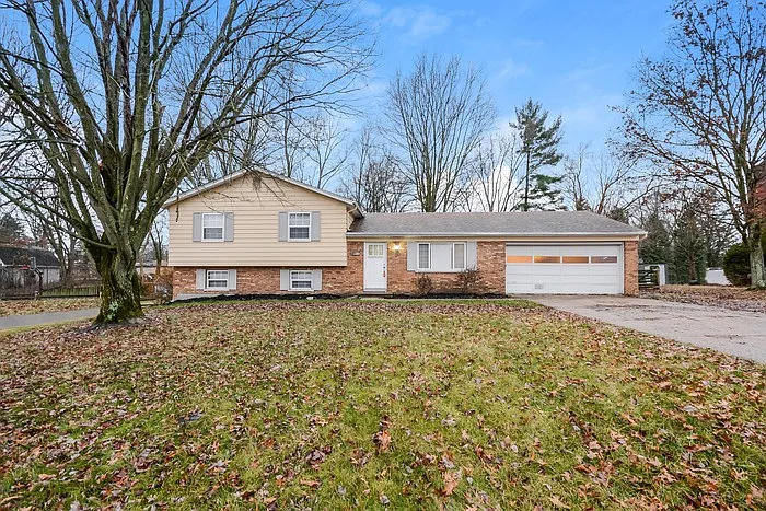 853 Meadow Ridge Dr — Photo 1