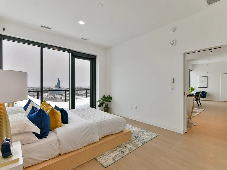 185 Smith St — Photo 71