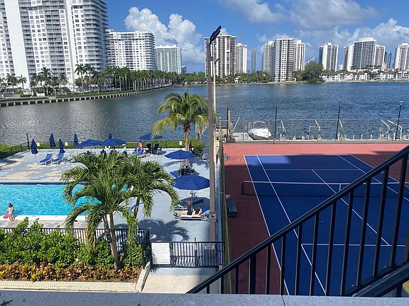 2nd image of 2750 NE 183rd St APT 311