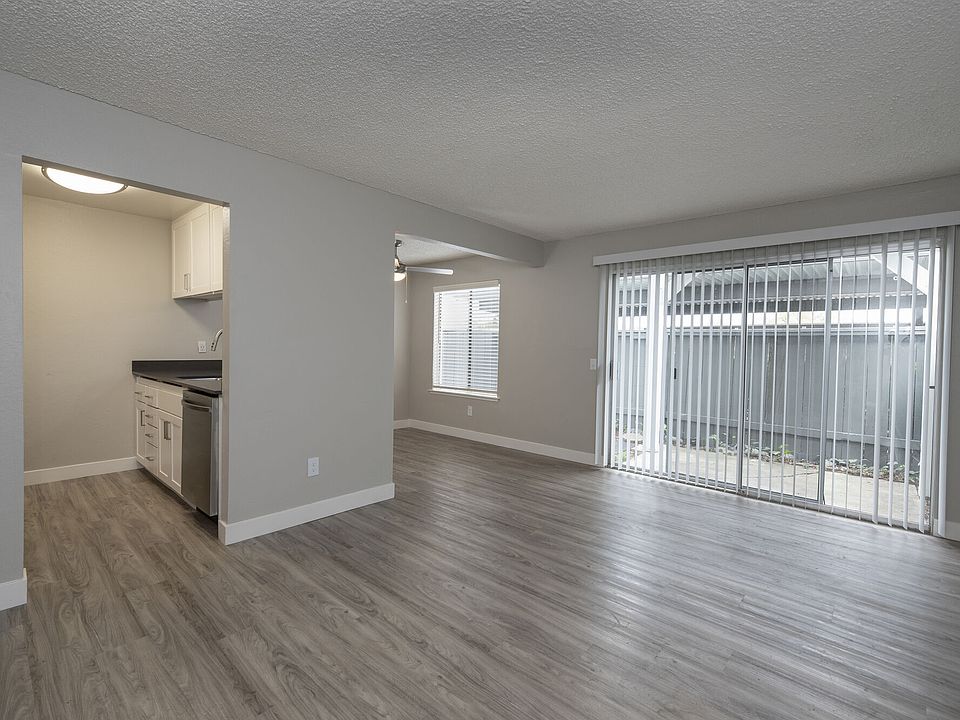 1st image of 3300 Parkside Dr APT 7