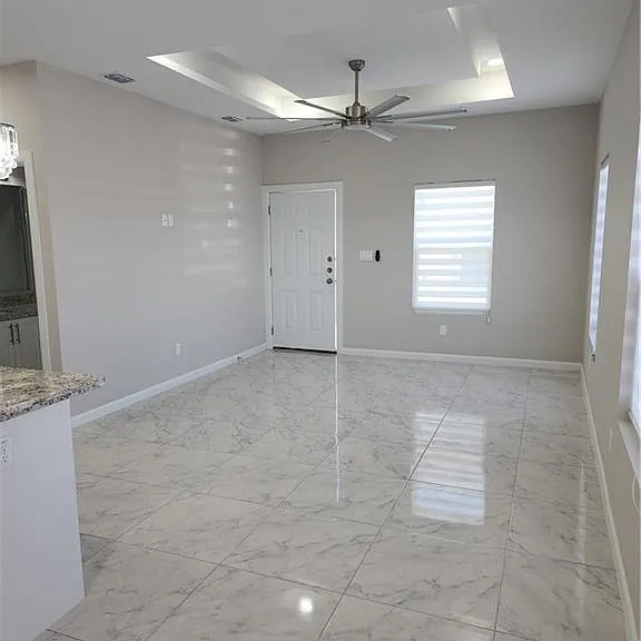 1018 N Woodson Ave #2 — Photo 4