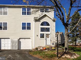 6209 Spring Knoll Dr, Harrisburg, PA 17111