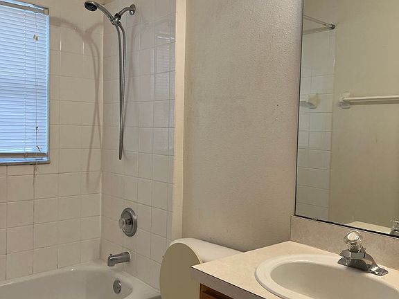 5th image of 2557 Baykal Dr