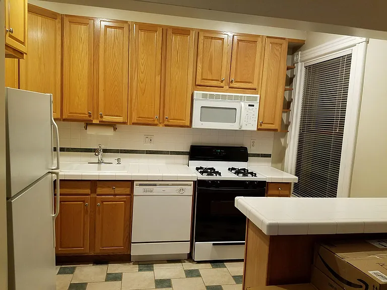 509 Constitution Ave NE #3 — Photo 2