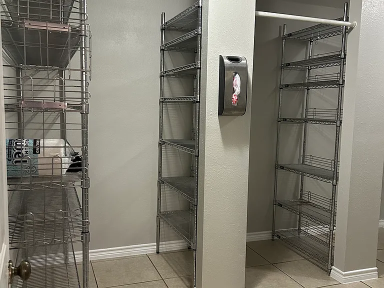 Pantry/Laundry Room