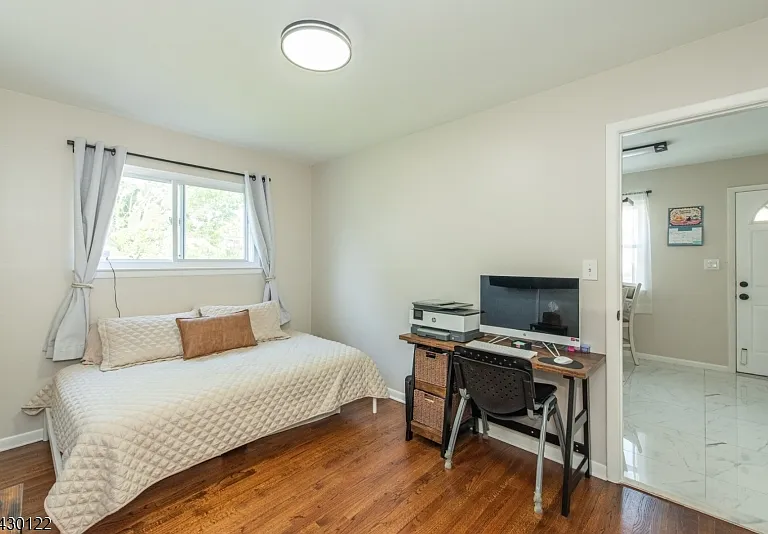 206 Centre St — Photo 14
