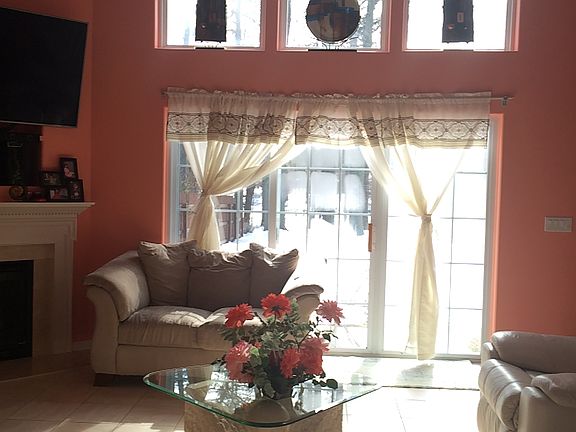 4th image of 1435 Pandoria Ct