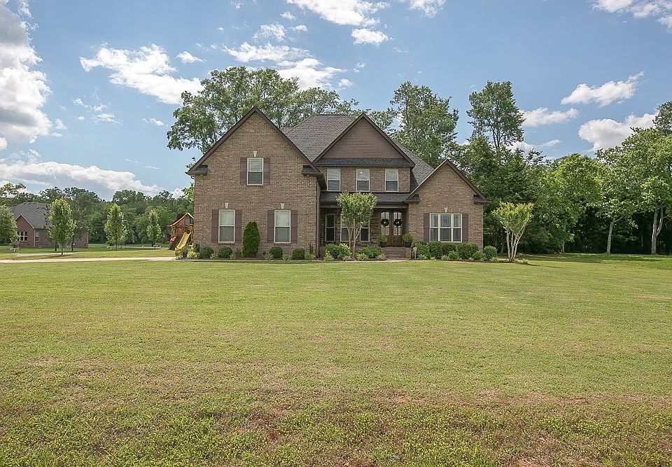 1st image of 610 River Birch Dr