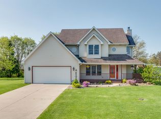 16320 Thrush St, Granger, IN 46530