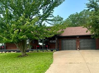 6393 Crescent Rim Dr, Ozawkie, KS 66070