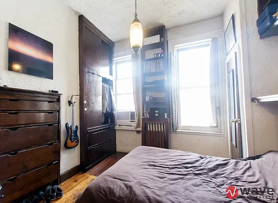 Rented by Wave Real Estate Group | media 14