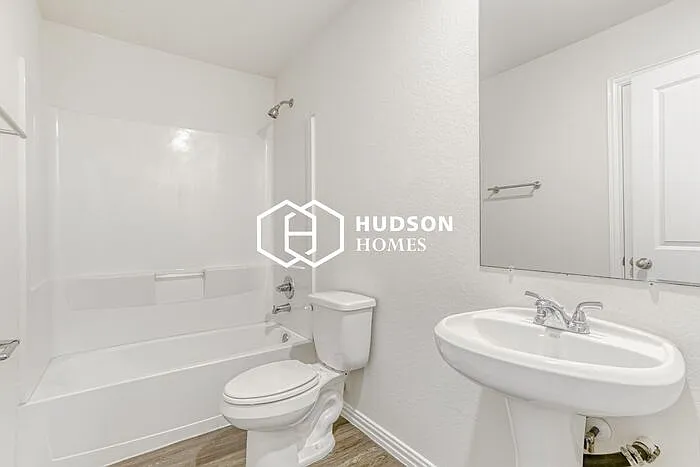 3812 Lynnfield St — Photo 10