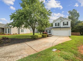 1508 Hollow Maple Dr, Charlotte, NC 28216