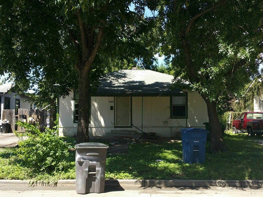 1st image of 827 Harriman Pl