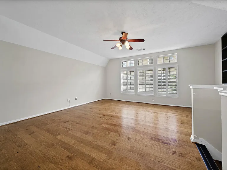 3323 Masters Point Dr — Photo 14