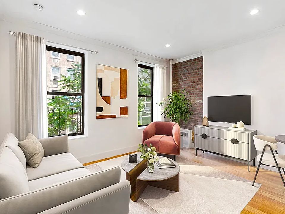1st image of 143 W 4th St APT 4R