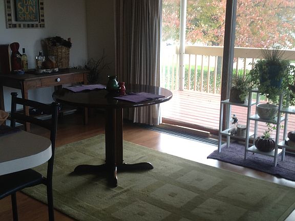 2nd image of 1047 Clubhouse Drive