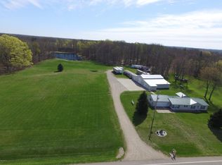 3729 38th St, Hamilton, MI 49419