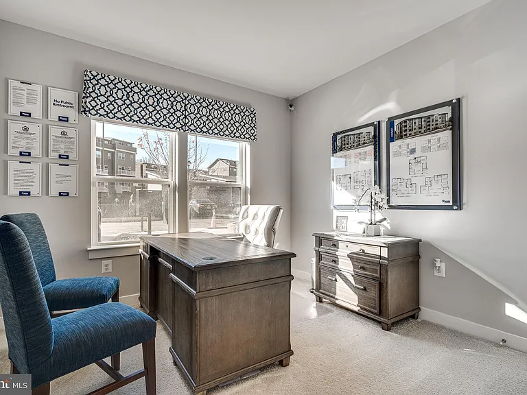 46320 Mount Milstead Ter #105 — Photo 14