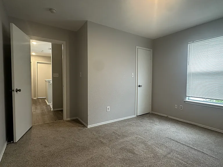4519 Felicity Ln — Photo 13