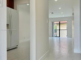 21911 Lake Forest Cir, Boca Raton, FL