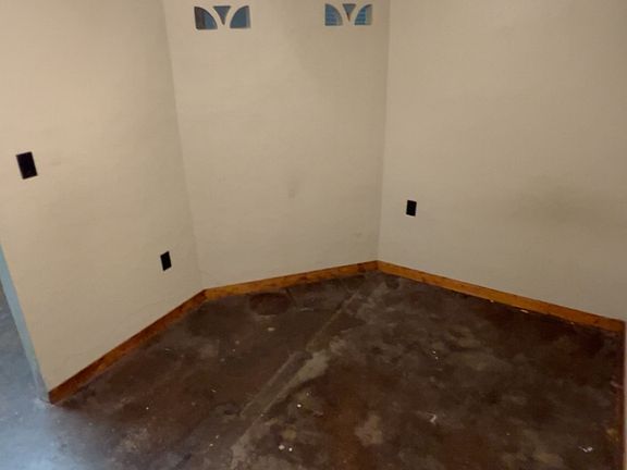 4th image of 130 N Monroe St #130
