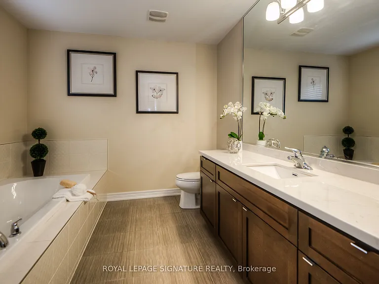 102 Coopershawk St — Photo 10