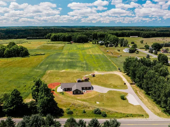 5564 Knight Rd, Kingsley, MI 49649