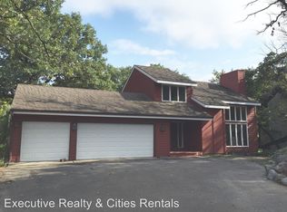 8601 Chalet Rd, Bloomington, MN 55438