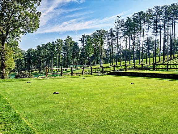 3rd image of 352 Moorewood Road