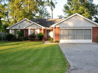 1739 Mill Garden Dr, Ponchatoula, LA 70454