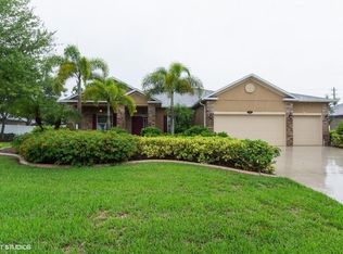 4703 Ashley Lake Cir, Vero Beach, FL 32967